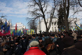 Чи дозволять киянам обрати органи самоврядування?
