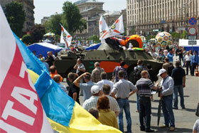 Захарченко у парламенті сверджував, що БРДМ їхав за машиною Турчинова Захарченко у парламенті сверджував, що БРДМ їхав за машиною Турчинова