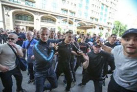 Партія регіонів відмазує братків, які побили журналістів Партія регіонів відмазує братків, які побили журналістів