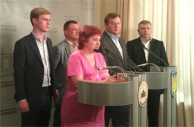 Нардепи назвали тарифи ринку «тушок» Нардепи назвали тарифи ринку «тушок»