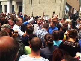 Аналітик Президента вважає, що приклад Врадіївки показав - Майданом може стати вся Україна Аналітик Президента вважає, що приклад Врадіївки показав - Майданом може стати вся Україна