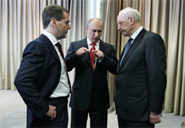 Азаров закликав росіян грати за правилами. Чи почують його у Кремлі?