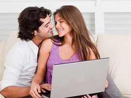 Фотографії подружжя у соціальній мережі свідчать про міцний союз Фотографії подружжя у соціальній мережі свідчать про міцний союз