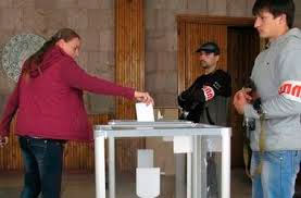 У ЄС вважають, що сепаратисти не спромоглися навіть зробити вигляд законності “референдуму” У ЄС вважають, що сепаратисти не спромоглися навіть зробити вигляд законності “референдуму”