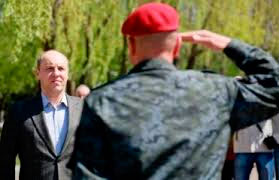 Парубій натякнув, що українські військові були б не проти поставок американської зброї Парубій натякнув, що українські військові були б не проти поставок американської зброї