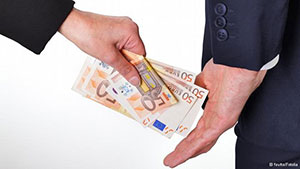 Парламент створив робочу групу з розслідування інформації про корупцію урядовців