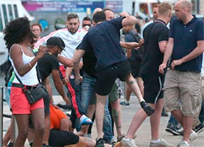 Євро-2016: заворушення у Марселі організували 150 росіян Євро-2016: заворушення у Марселі організували 150 росіян