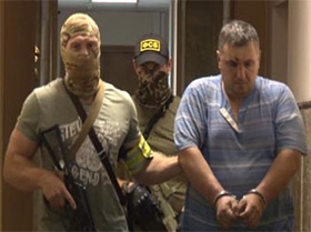 МЗС вимагає від Росії пустити консулів до арештованих українців МЗС вимагає від Росії пустити консулів до арештованих українців