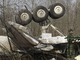 Польща звинуватила російських диспетчерів у провокуванні смоленської катастрофи Польща звинуватила російських диспетчерів у провокуванні смоленської катастрофи