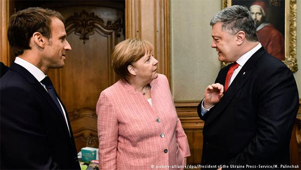 Порошенко повідомив про підготовку зустрічі в “нормандському” форматі