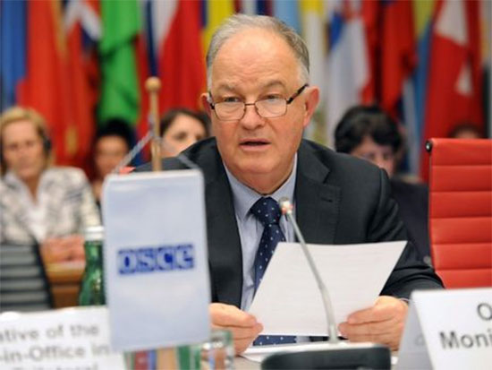 Голова СММ ОБСЄ в Україні Ертурул Апакан