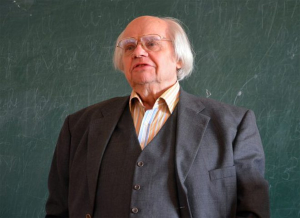 Помер Іван Драч Помер Іван Драч