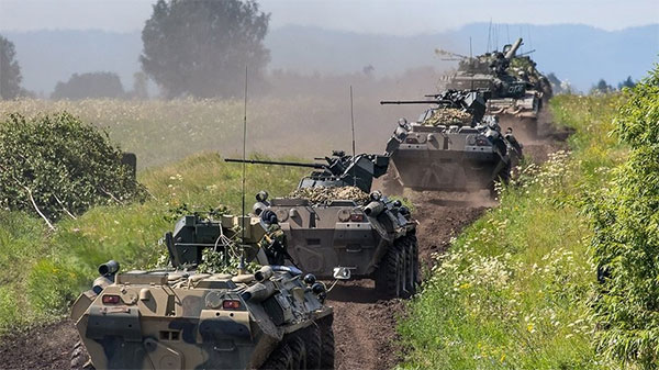 Як у совку часів застою. У РФ розпочалися найбільші військові навчання 