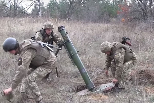 Ситуація на фронті: російські війська зухвало ігнорують Мінські домовленості