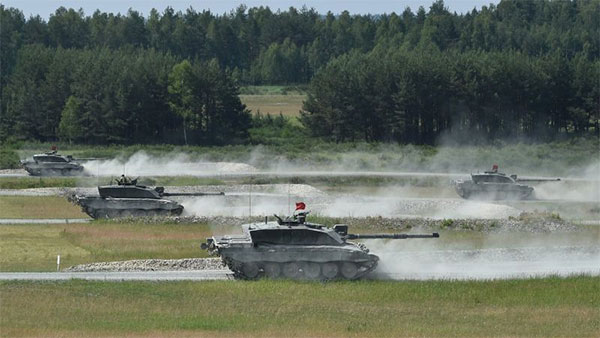 Росія перемогла б Британію у Східній Європі Росія перемогла б Британію у Східній Європі