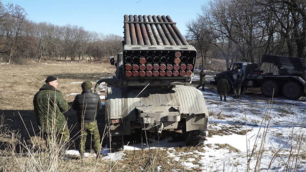 Російські війська підтягують важкі озброєння до лінії фронту