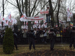 Розгляд справи Тимошенко триває без неї. Поки що Розгляд справи Тимошенко триває без неї. Поки що