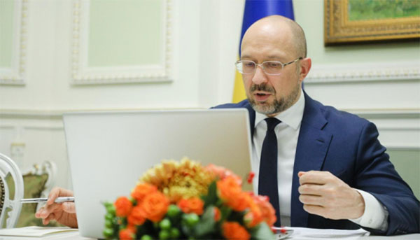 Шмигаль анонсував перегляд тарифів на розподіл газу Шмигаль анонсував перегляд тарифів на розподіл газу