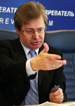 Судами горю не допоможеш... Судами горю не допоможеш...