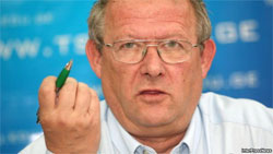 Ті, хто ув’язнили Луценка, є ідіотами, або ж вони слухають ідіотів Ті, хто ув’язнили Луценка, є ідіотами, або ж вони слухають ідіотів