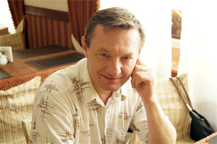 Письменник Дмитро Білий: про Донбас та мильні бульбашки Письменник Дмитро Білий: про Донбас та мильні бульбашки